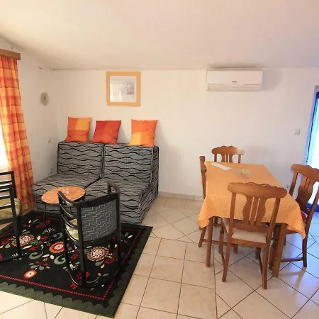 Adis Appartement *