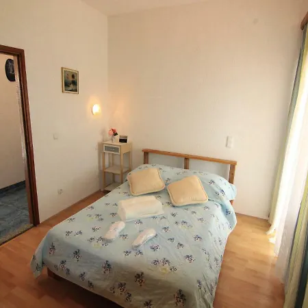 Adis Appartement *